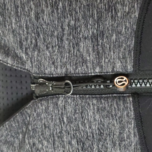 Lululemon Find Your Bliss Reversible Full Zip Jacket Size 6 Black Grey Womens - Picture 4 of 13
